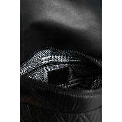 Desigual 2022 fekete oldaltáska